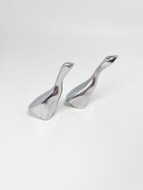Vintage Hoselton metal aluminum pair of geese figurines